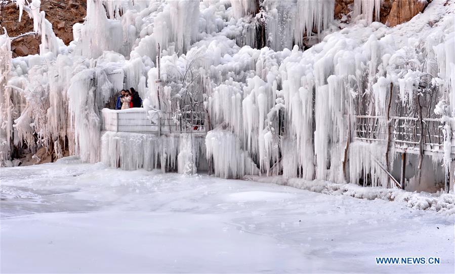 CHINA-HEBEI-ICEFALL-BEGINNING OF SPRING (CN)