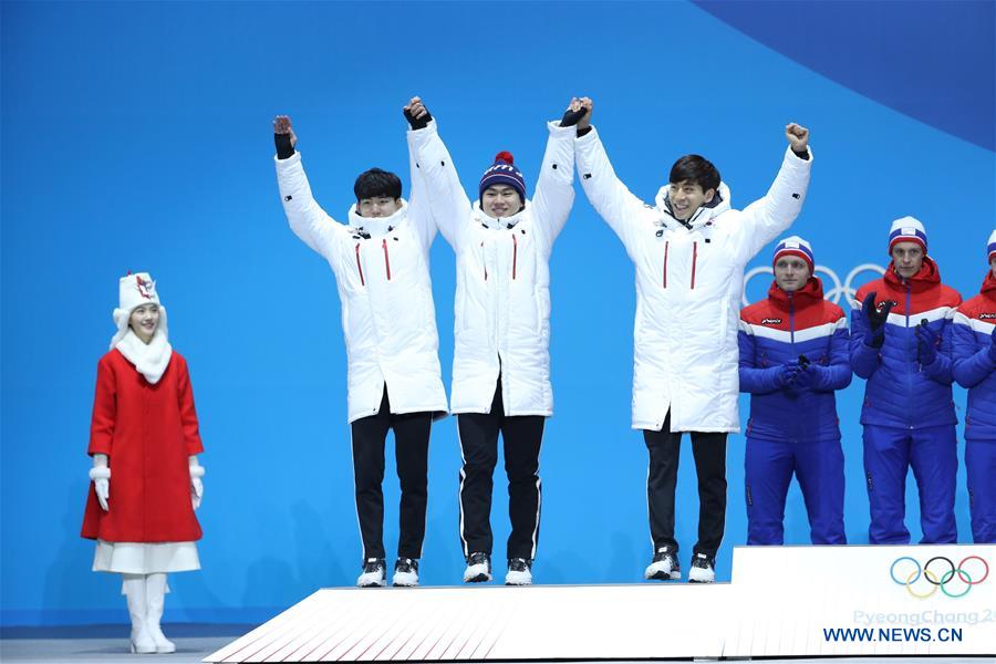 (SP)OLY-SOUTH KOREA-PYEONGCHANG-SPEED SKATING-MEN'STEAM PURSUIT-MEDAL CEREMONY