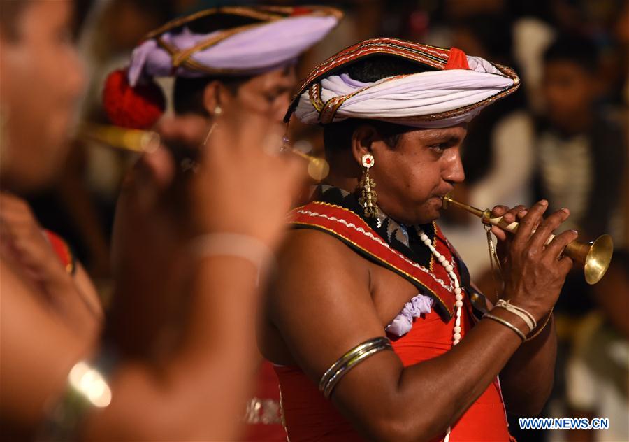 SRI LANKA-COLOMBO-FESTIVAL PARADE