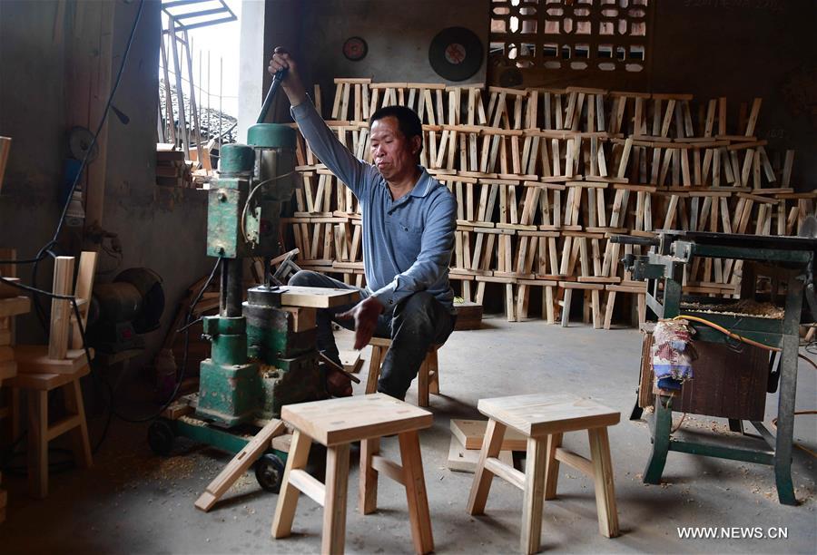 CHINA-GUANGXI-POVERTY ALLEVIATION-STOOLS (CN)