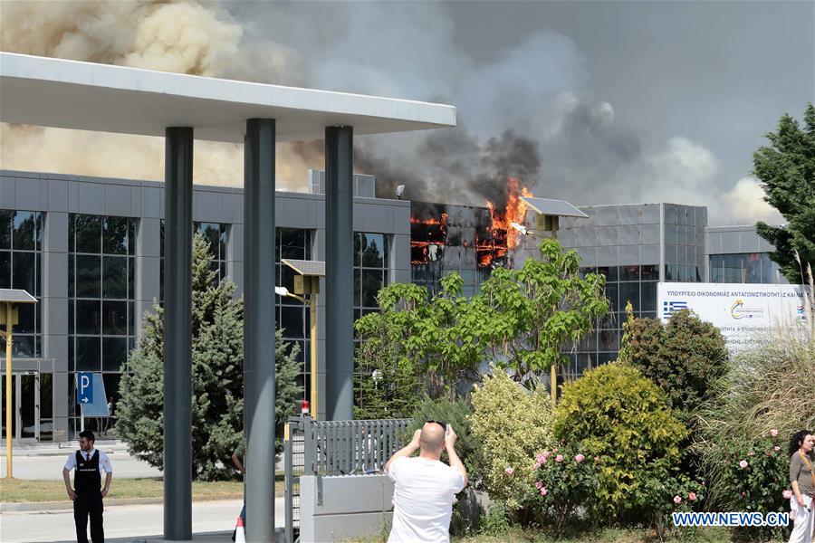 GREECE-VILLAGES-BATTERY PLANT FIRE