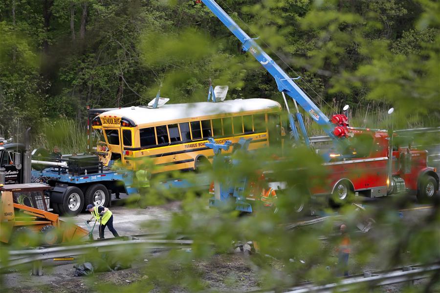 U.S.-NEW JERSEY-SCHOOL BUS-DUMP TRUCK-CRASH