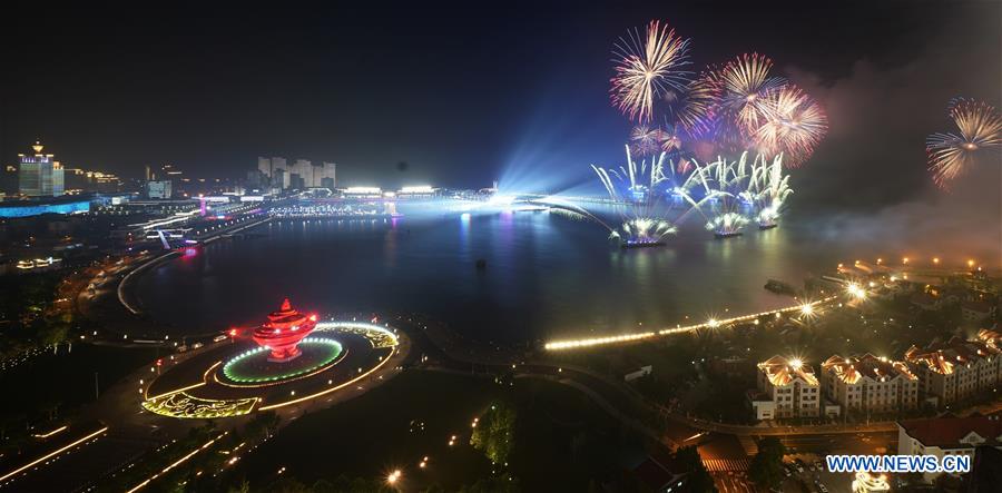 (SCO SUMMIT) CHINA-QINGDAO-SCO-LIGHTS-FIREWORKS-SHOW (CN)