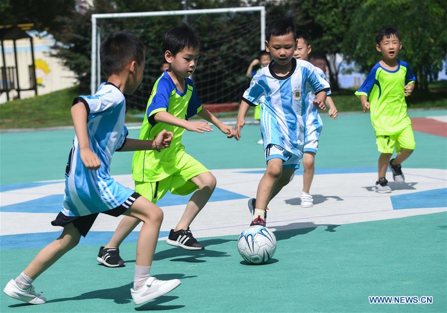 CHINA-ZHEJIANG-CHANGXING-CHILDREN-FOOTBALL (CN)