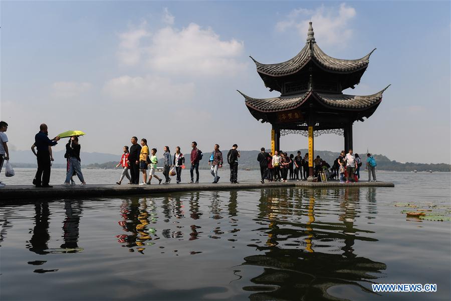 CHINA-HANGZHOU-HOLIDAY-TOURISM (CN)