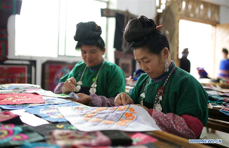 #CHINA-GUIZHOU-WOMEN-HANDICRAFTS (CN) 