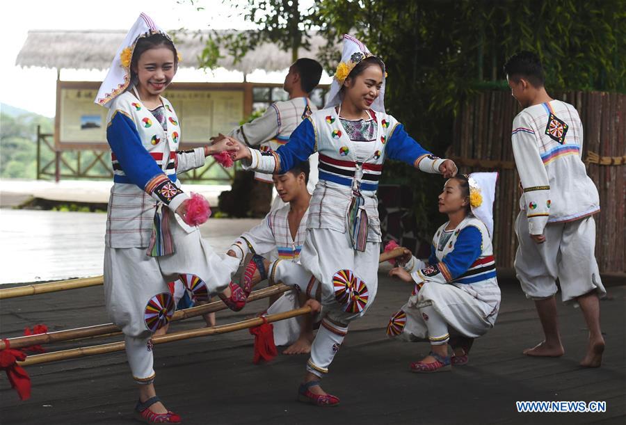 CHINA-JINO-ETHNIC GROUP-LIFE-CHANGE (CN)