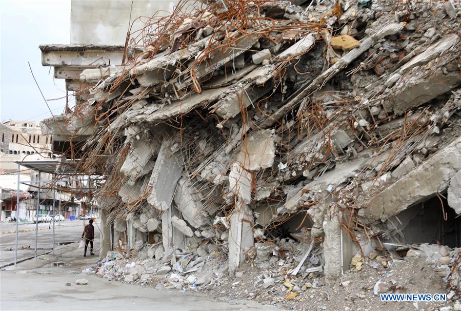 IRAQ-MOSUL-DEBRIS-REMOVAL