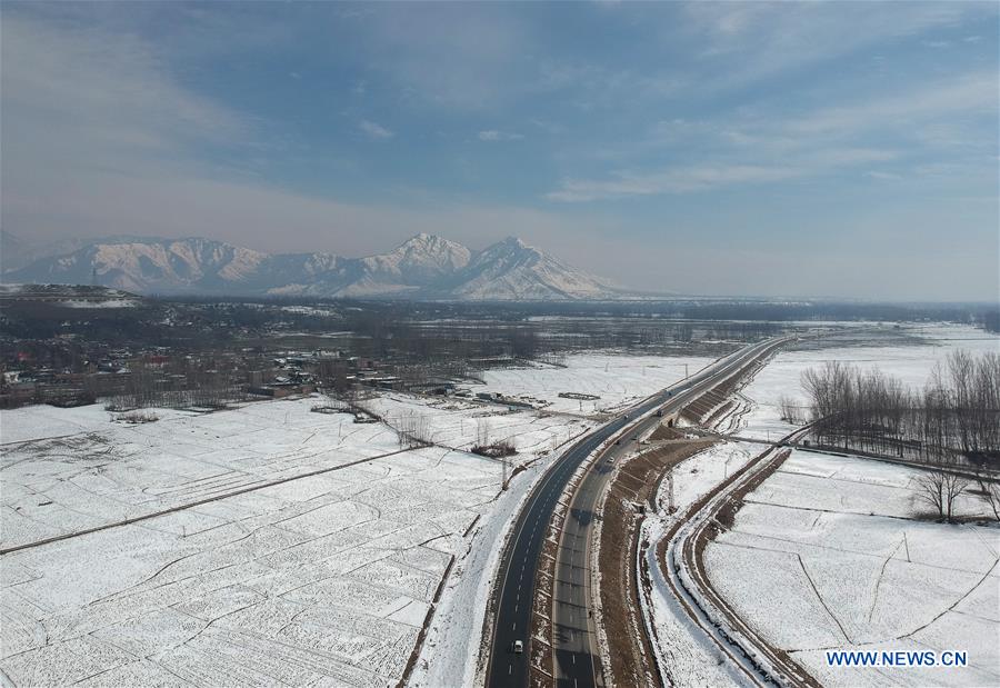 KASHMIR-SRINAGAR-SCENERY AFTER SNOWFALL