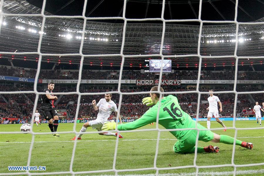 (SP)GERMANY-LEVERKUSEN-SOCCER-BUNDESLIGA-LEVERKUSEN VS DUESSELDORF