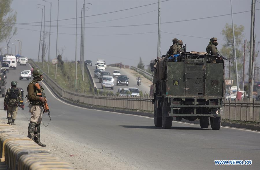 KASHMIR-SRINAGAR-HIGHWAY-SECURITY