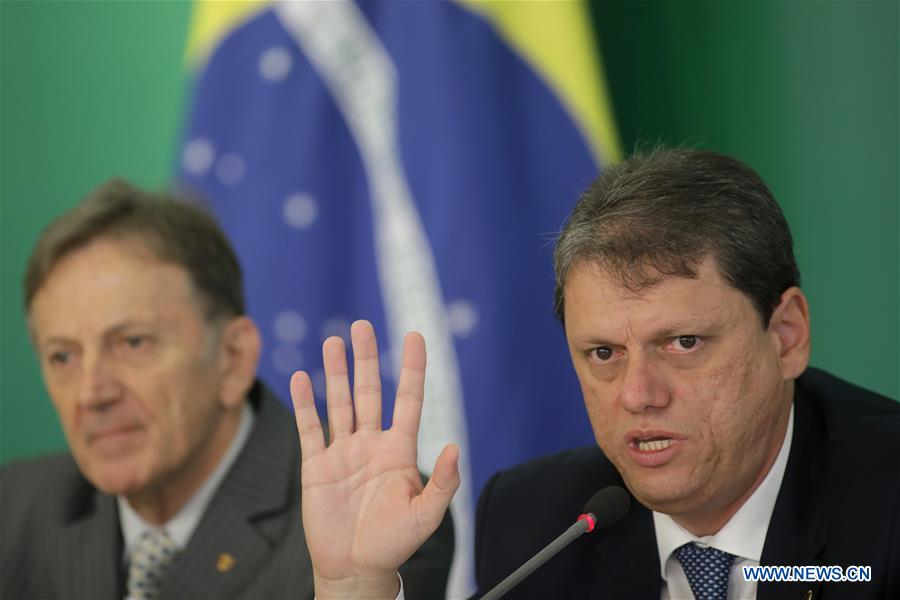 BRAZIL-BRASILIA-PRESS CONFERENCE-FINANCIAL PACKAGE