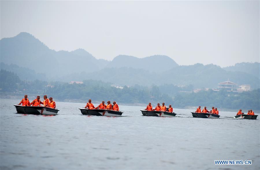 CHINA-GUIZHOU-QINGZHEN-FLOOD CONTROL AND RELIEF DRILL (CN)