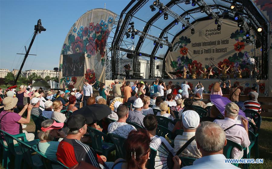 ROMANIA-BUCHAREST-FOLKLORE FESTIVAL 