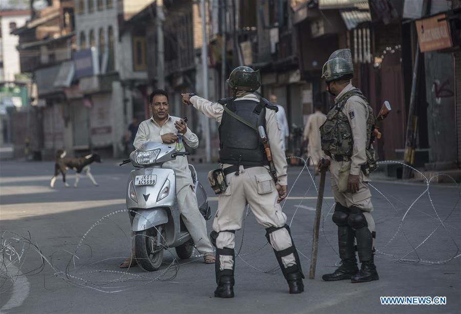 KASHMIR-SRINAGAR-PROTEST