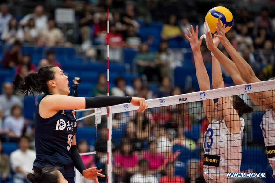 (SP)JAPAN-YOKOHAMA-VOLLEYBALL-WOMEN'S WORLD CUP-CHN VS RUS