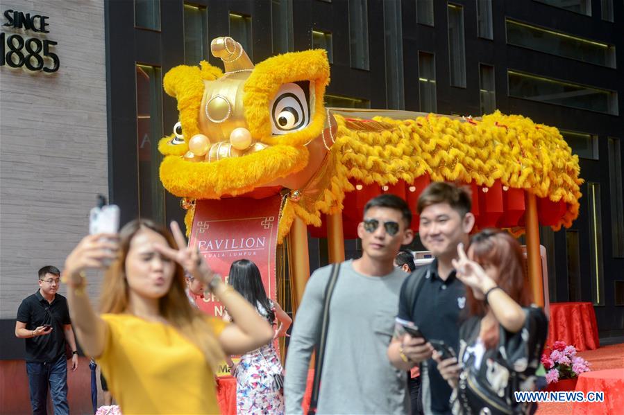 MALAYSIA-KUALA LUMPUR-CHINESE NEW YEAR-DECORATION