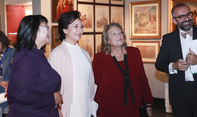 China's first lady Peng Liyuan visits Benaki Museum in Athens