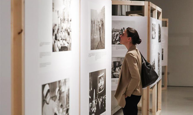 Photo show opens in Berlin to mark 70th anniversary of PRC's founding