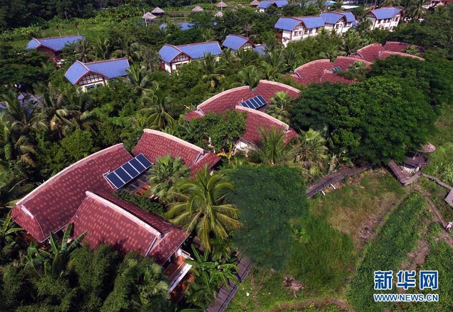 （新華全媒頭條·走向我們的小康生活·圖文互動）（2）留住鄉(xiāng)愁留住美——千村競秀綴瓊州