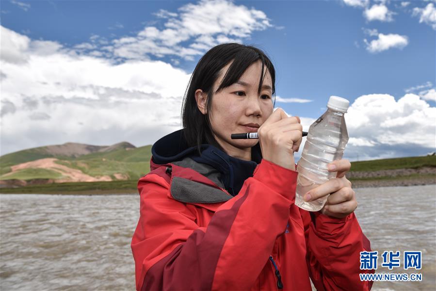 （熱點(diǎn)鮮報(bào)·圖文互動）（3）科學(xué)也能很浪漫——看“女漢子”如何在青藏高原做科考