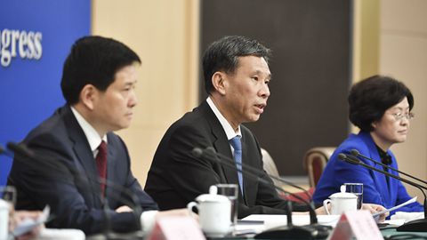 財政部就“財稅改革和財政工作”答記者問